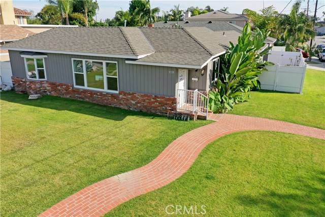 Downey, CA 90241,8338 Cherokee Drive