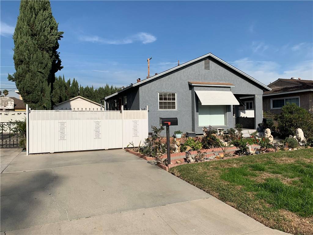 Downey, CA 90242,8733 Dalen Street