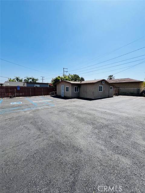 Rialto, CA 92376,144 N Riverside Avenue