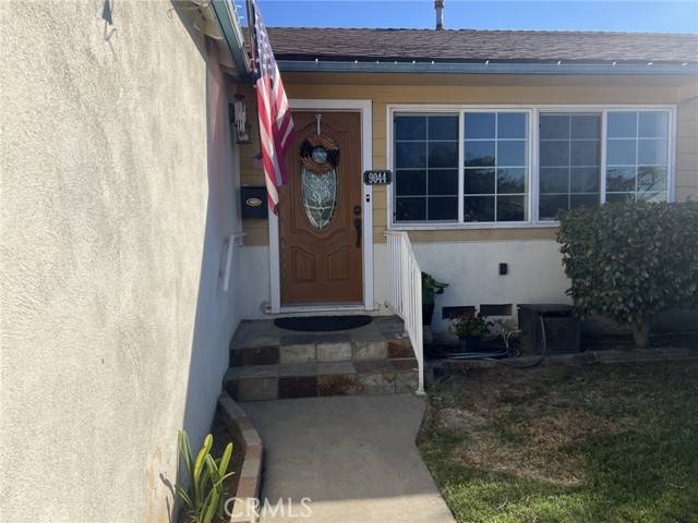 Downey, CA 90241,9044 Bigby Street