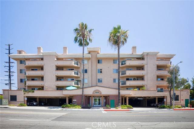 Downey, CA 90241,11410 Brookshire Avenue #211