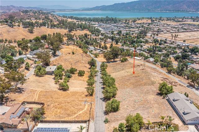 Lake Elsinore, CA 92530,0 Stevens #101