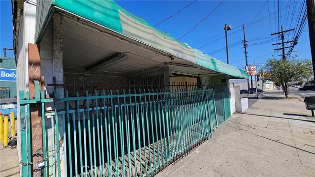 Pacoima (los Angeles), CA 91331,13741 Van Nuys Boulevard