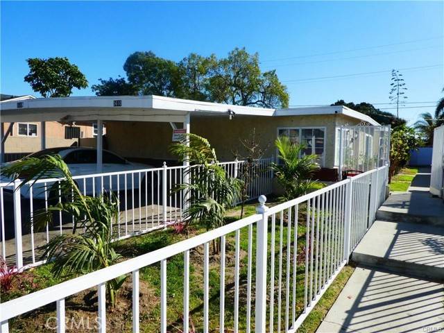 Bell Gardens, CA 90201,5608 Cecilia Street