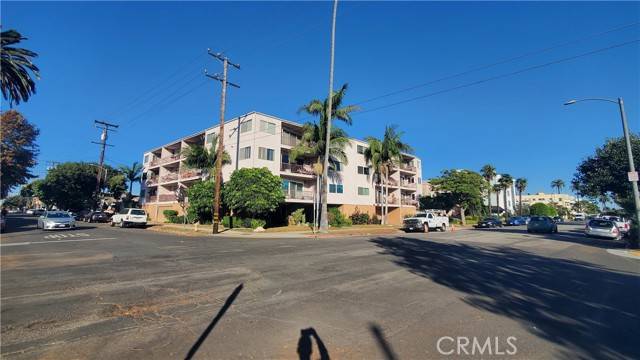 Long Beach, CA 90803,3609 E 2nd Street #205