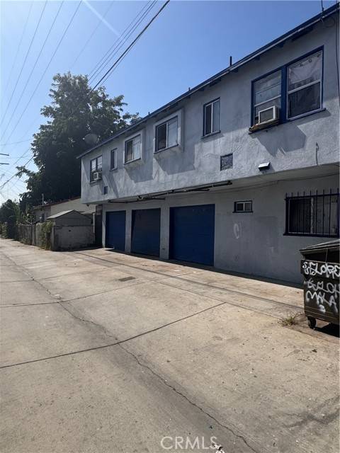 Huntington Park, CA 90255,6144 Albany Street