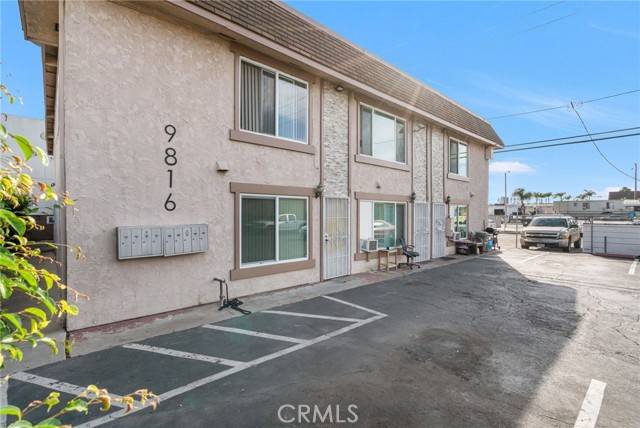 Bellflower, CA 90706,9816 Park Street