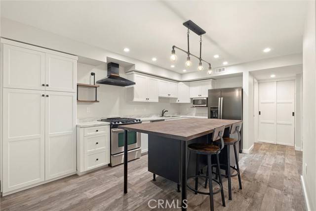 Huntington Beach, CA 92648,7422 Seastar #8