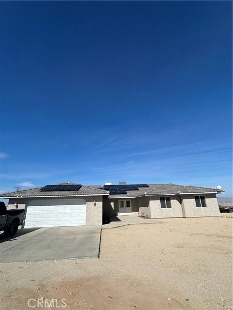 Twentynine Palms, CA 92277,8207 Utah Trail