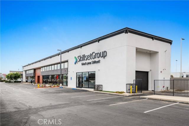 Santa Ana, CA 92705,800 E Dyer Road