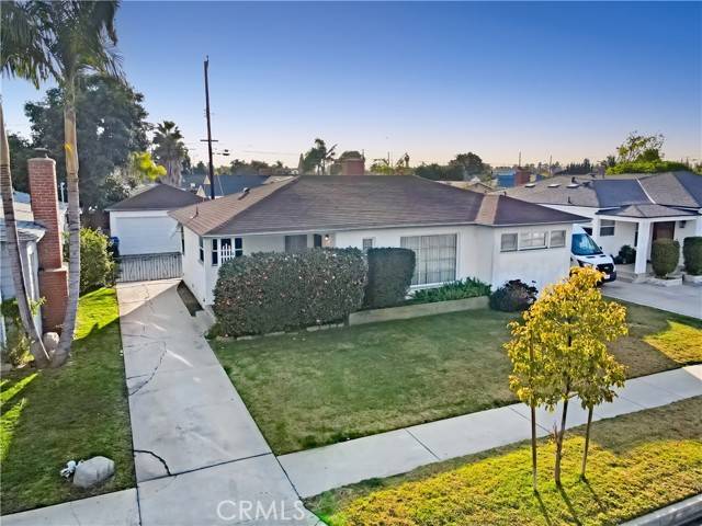 Downey, CA 90241,7524 Adwen Street