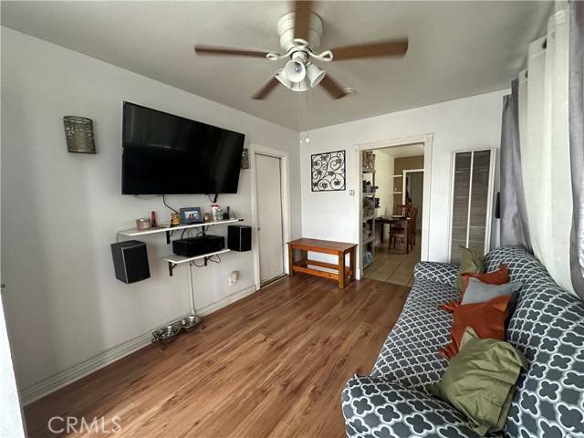 Compton, CA 90220,904 W Elm Street