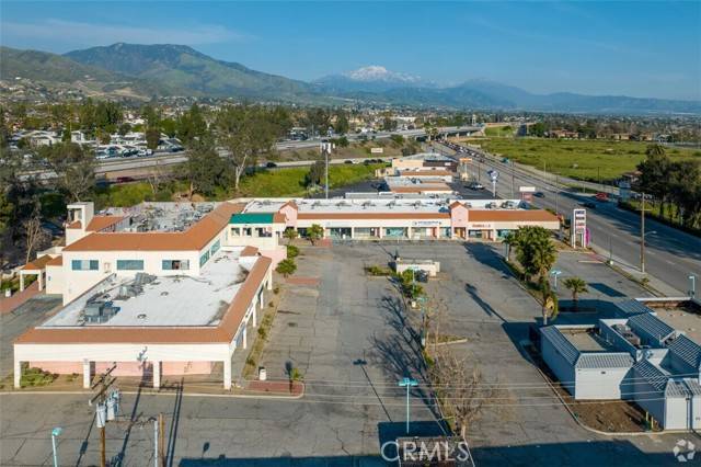 San Bernardino, CA 92404,2210 E Highland Avenue