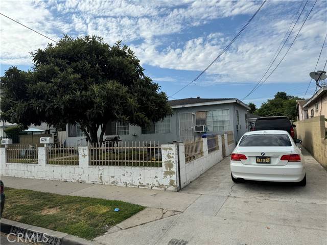 Paramount, CA 90723,8225 2nd Street