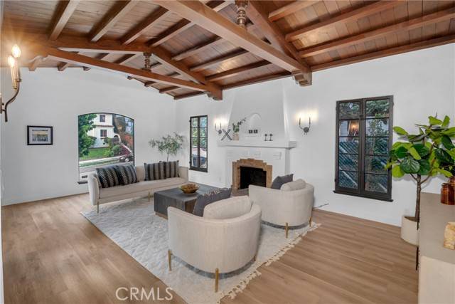View Park, CA 90008,3649 Mount Vernon Drive