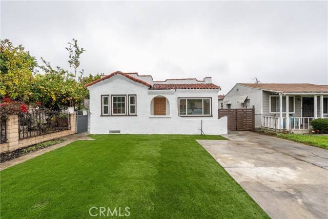 Compton, CA 90221,925 E Stockton Avenue