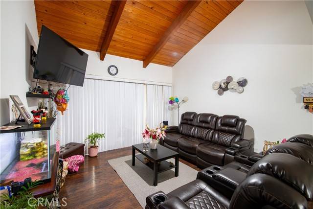Canoga Park (los Angeles), CA 91304,8601 International Avenue #265