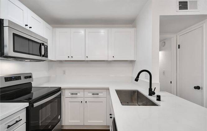 Canoga Park (los Angeles), CA 91304,8801 Independence Ave. #25