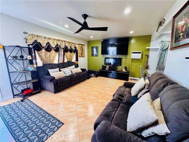 Rowland Heights, CA 91748,18016 Los Palacios