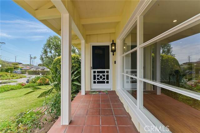 Redondo Beach, CA 90277,544 Calle Mayor