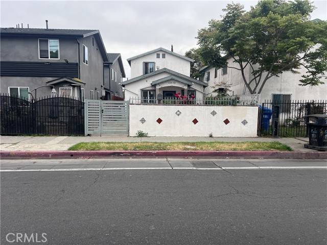 Los Angeles, CA 90061,10970 Avalon Boulevard
