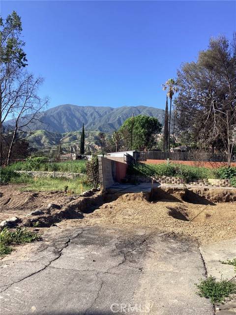 Altadena, CA 91001,305 W Las Flores Drive