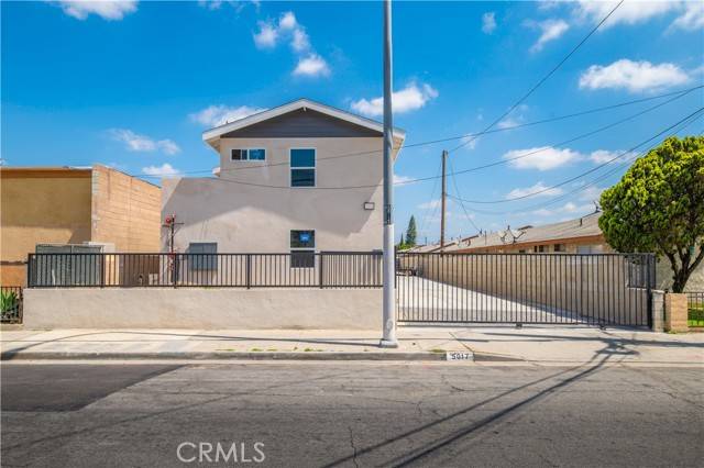 Cudahy, CA 90201,5017 Clara Street