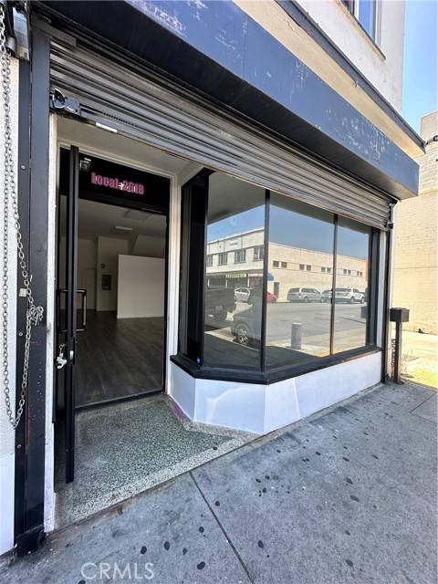 Huntington Park, CA 90255,2618 Saturn Avenue