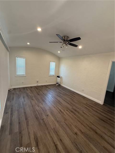 Wilmington (los Angeles), CA 90744,1208 Ravenna Avenue #1208