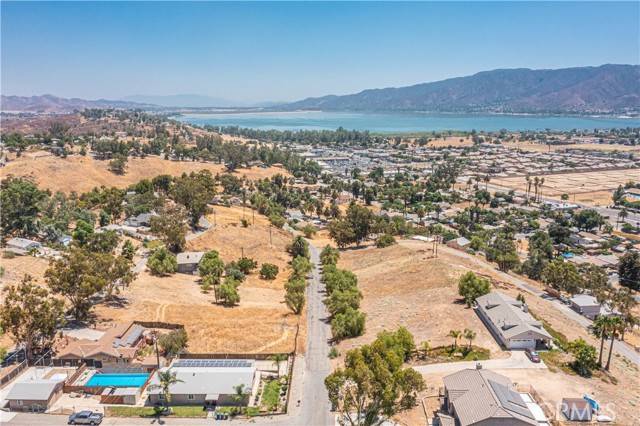 Lake Elsinore, CA 92530,0 STEVENS #101-2