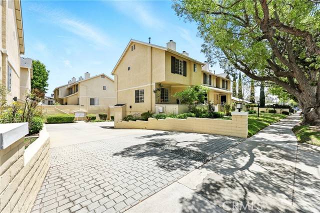 Pasadena, CA 91106,254 N Mar Vista Avenue #2