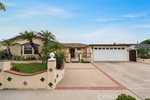 Santa Ana, CA 92706,2302 Lori Lane
