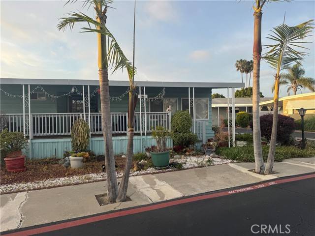 Huntington Beach, CA 92646,19361 Brookhurst Street #21
