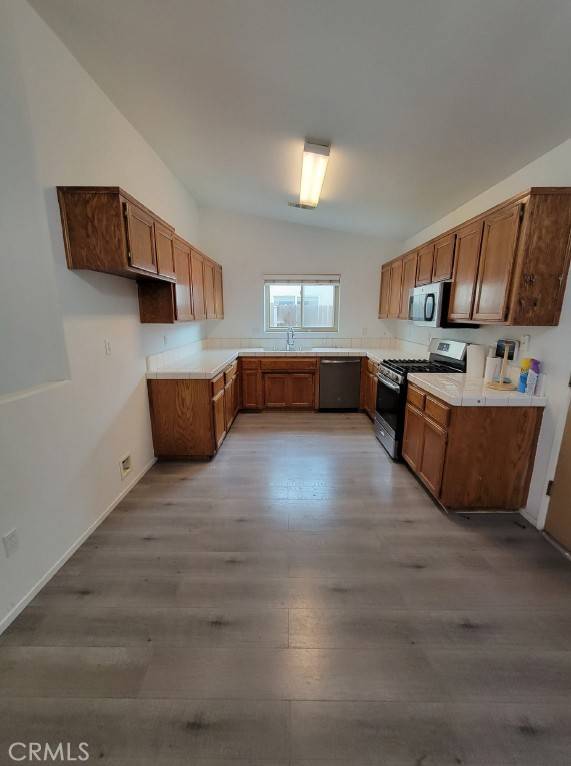 Bakersfield, CA 93308,222 Misty Meadow Drive