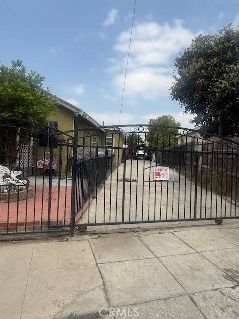 Los Angeles, CA 90059,815 E 111th Place