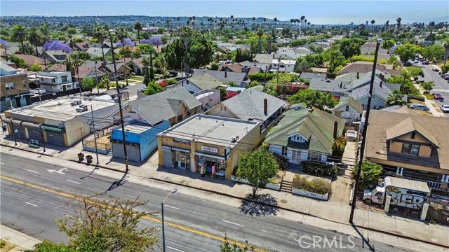 Los Angeles, CA 90018,2815 S Western Avenue