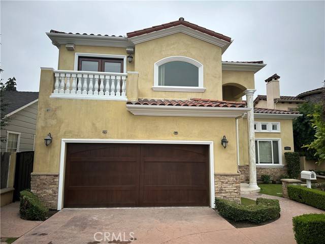 Downey, CA 90241,7832 3rd Street
