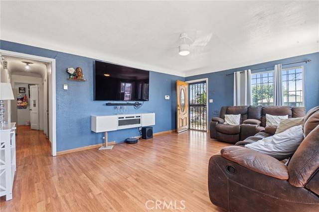Compton, CA 90220,1445 W 155th Street