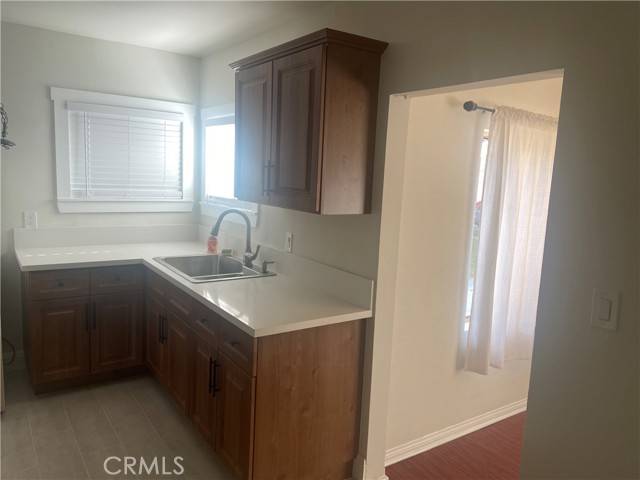 South Gate, CA 90280,8614 Evergreen Avenue