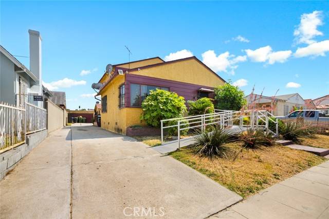 Los Angeles, CA 90047,1426 W 83rd St