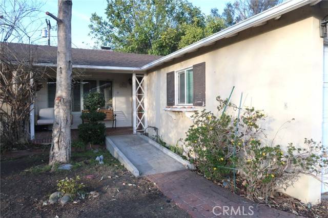 Glendale, CA 91208,1823 Hillside Drive