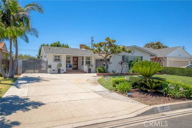 Downey, CA 90241,10227 Rives Avenue