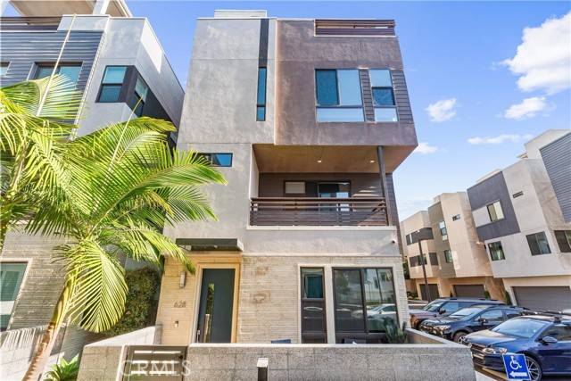 Costa Mesa, CA 92627,628 Cardiff Reef