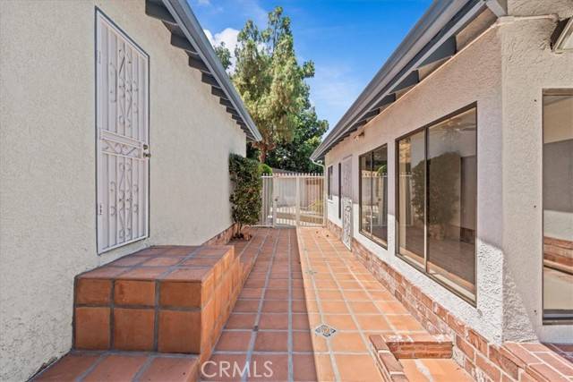 Los Angeles, CA 90065,4200 Toland Way