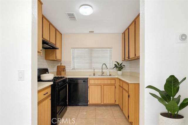 Palmdale, CA 93550,2810 Juniper Drive