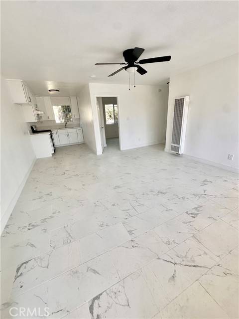 Los Angeles, CA 90011,4172 Dorsey Street