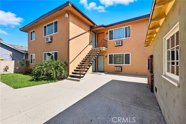 Pomona, CA 91768,782 Lewis