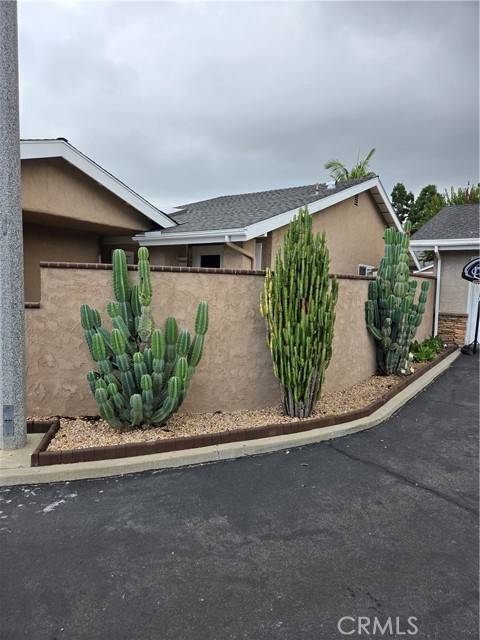 Santa Ana, CA 92701,2123 Barclay