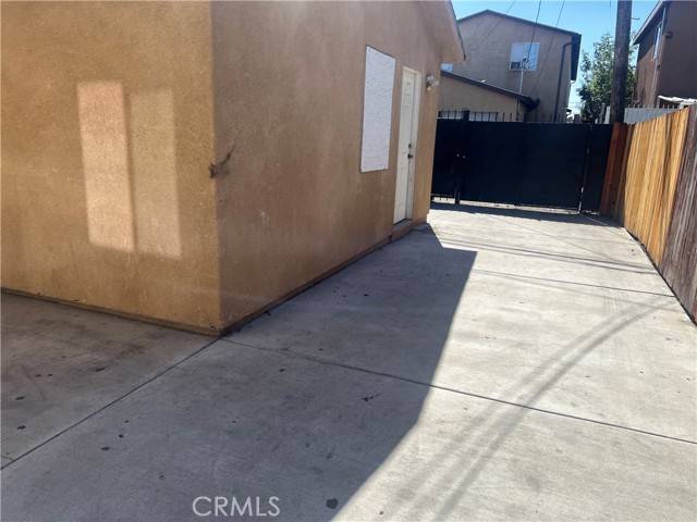 Los Angeles, CA 90011,1314 E 48th