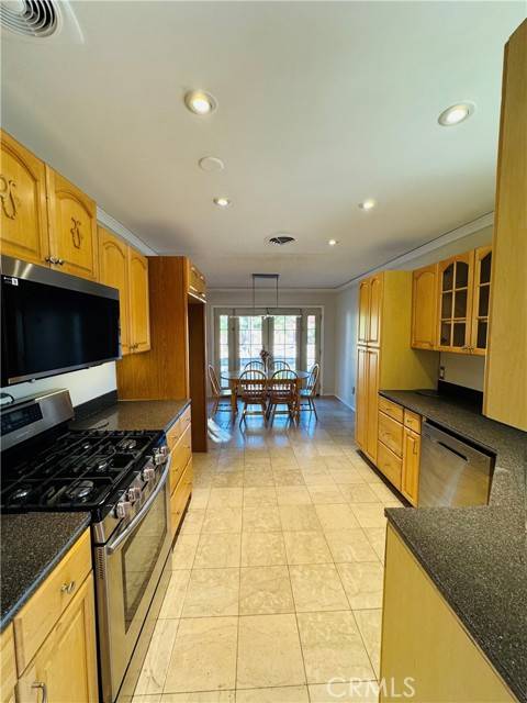 Riverside, CA 92503,8741 Harper Court